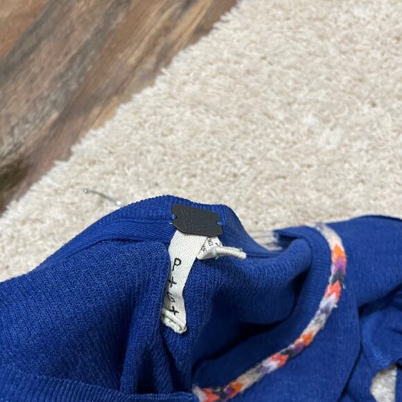 Free People We The Free Size Small Blue Henley Embroidered Rainbow Thermal Top - Picture 6 of 6